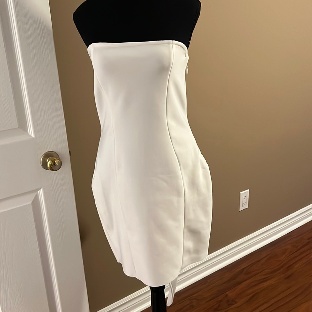 White tube dress with big bow detail